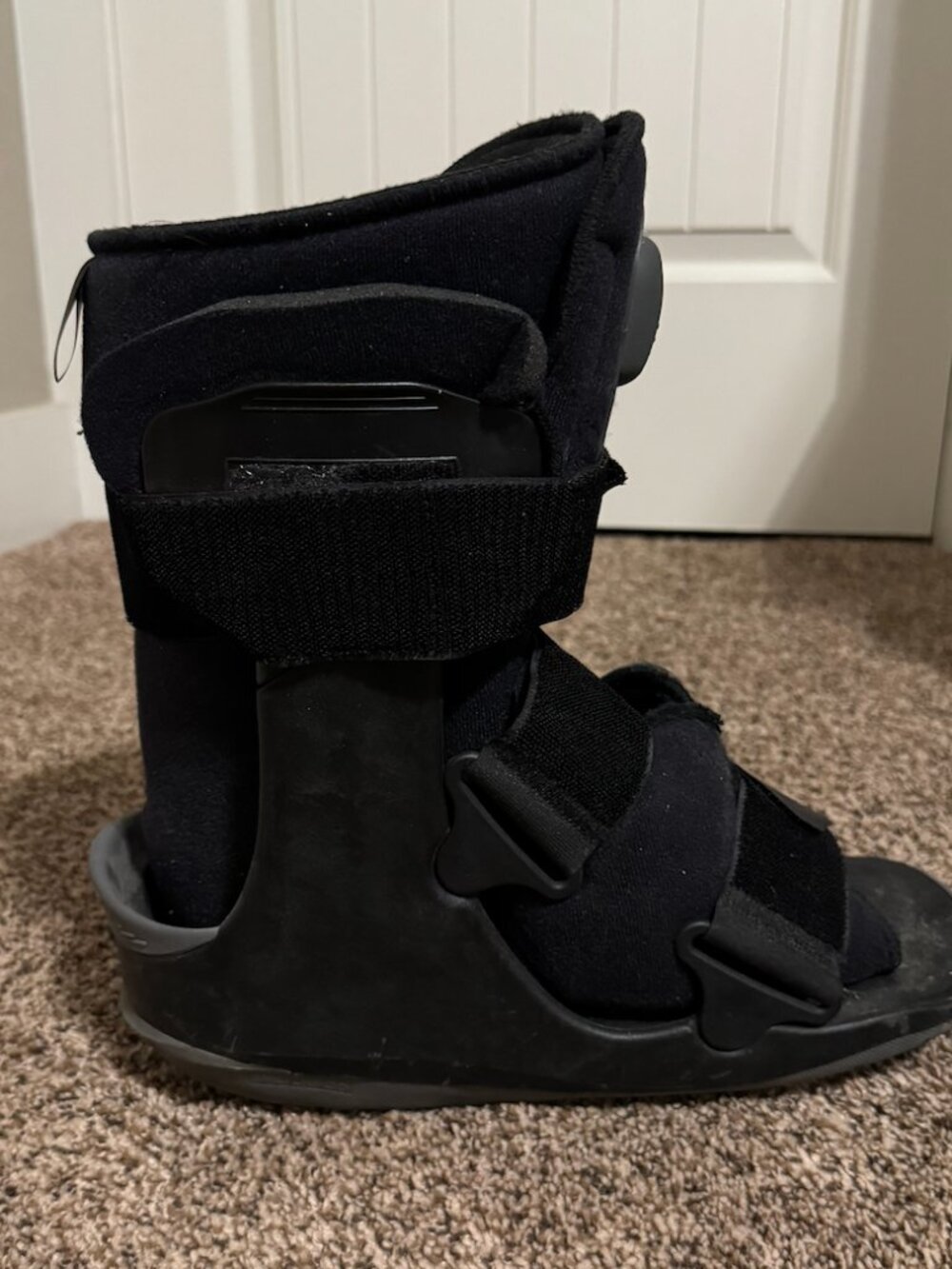 BREG Medical Boot - Picture 2 of 9